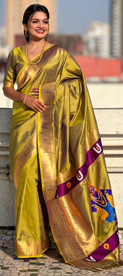 Green color Saree in Silk fabric with Weaving work