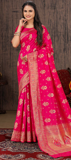 Pink and Majenta color Saree in Banarasi Silk fabric with Weaving, Zari work