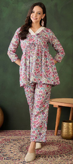 Multicolor color Co-ords Set in Blended Cotton fabric with Printed work