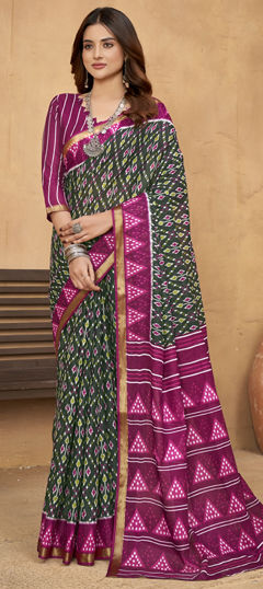 Green color Saree in Cotton fabric with Printed work