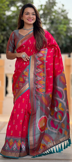 Pink and Majenta color Saree in Silk fabric with Printed work