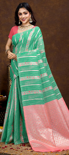 Green color Saree in Silk cotton fabric with Weaving work