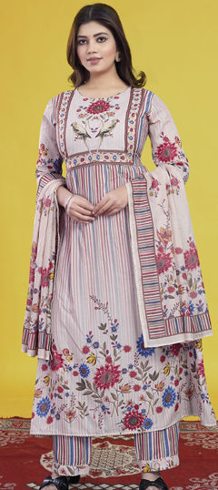 Pink and Majenta color Salwar Kameez in Cotton fabric with Floral, Printed work