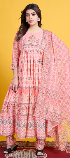 Pink and Majenta color Salwar Kameez in Cotton fabric with Printed work