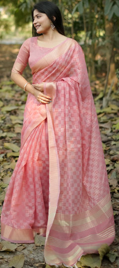 Pink and Majenta color Saree in Art Silk fabric with Weaving work