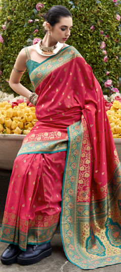 Pink and Majenta color Saree in Banarasi Silk fabric with Weaving, Zari work
