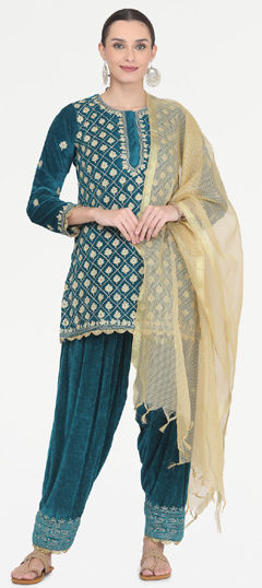 Blue color Salwar Kameez in Velvet fabric with Embroidered, Thread work