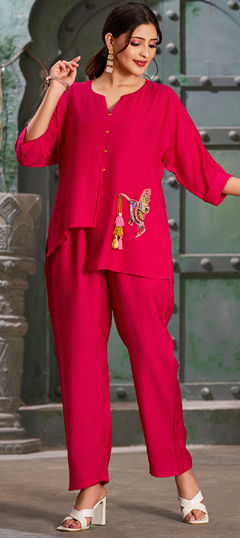 Pink and Majenta color Co-ords Set in Silk cotton fabric with Embroidered work