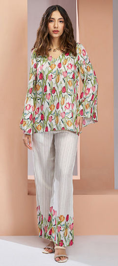 White and Off White color Co-ords Set in Muslin fabric with Printed work