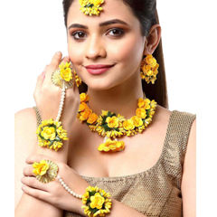 Gold Rodium Polish Yellow color Necklace in Metal Alloy studded with Pearl