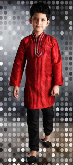 200042: Black and Grey, Red and Maroon color Boys Kurta Pyjama in Art Dupion Silk, Silk cotton fabric with Embroidered, Resham, Thread, Zari work