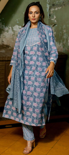 Blue color Salwar Kameez in Cotton fabric with Floral, Printed, Sequence work