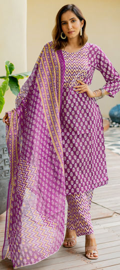 Purple and Violet color Salwar Kameez in Cotton fabric with Floral, Printed work