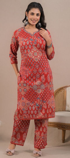 Red and Maroon color Salwar Kameez in Cotton fabric with Mirror, Printed, Thread work