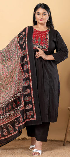Black and Grey color Salwar Kameez in Cotton fabric with Printed, Sequence, Thread work