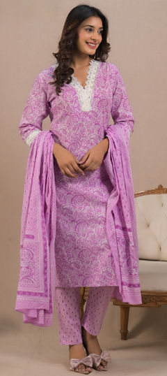 Purple and Violet color Salwar Kameez in Cotton fabric with Lace, Printed work
