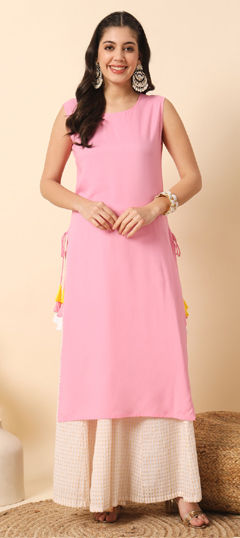 Pink and Majenta color Kurti in Rayon fabric with Thread work