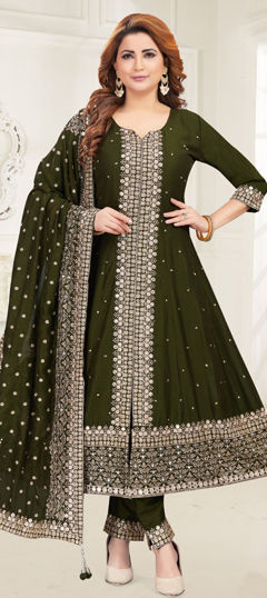 Green color Salwar Kameez in Silk fabric with Embroidered, Sequence, Thread, Zari work