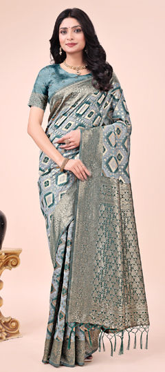 Green color Saree in Cotton fabric with Weaving work