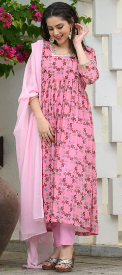 Pink and Majenta color Salwar Kameez in Georgette fabric with Floral, Printed work