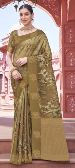 Gold color Saree in Silk fabric with Printed work