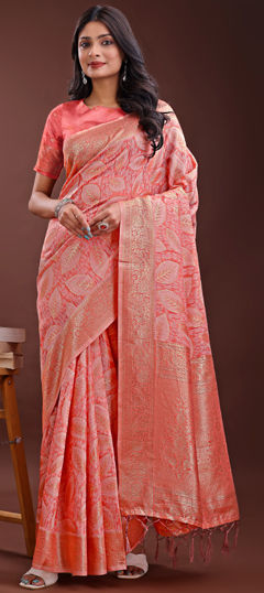Pink and Majenta color Saree in Cotton fabric with Weaving work