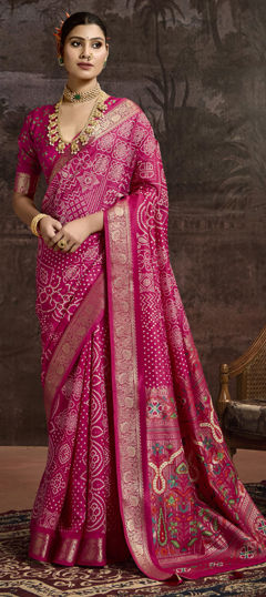 Pink and Majenta color Saree in Silk fabric with Weaving work