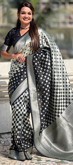 Black and Grey color Saree in Banarasi Silk fabric with Weaving, Zari work