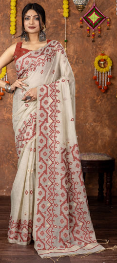 Red and Maroon color Saree in Cotton fabric with Weaving work