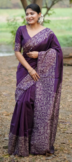 Purple and Violet color Saree in Raw Silk fabric with Weaving work