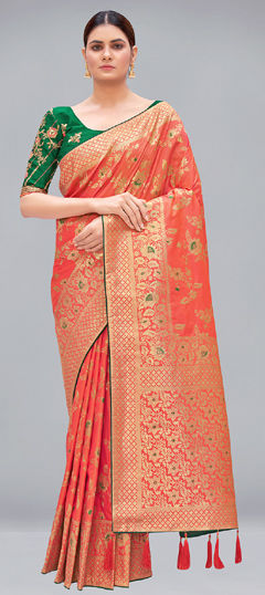 Pink and Majenta color Saree in Banarasi Silk fabric with Weaving work