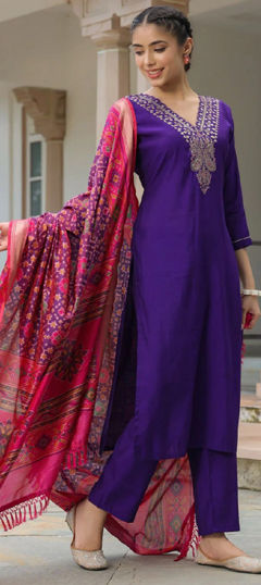 Purple and Violet color Salwar Kameez in Blended Cotton fabric with Digital Print, Embroidered, Resham, Thread work
