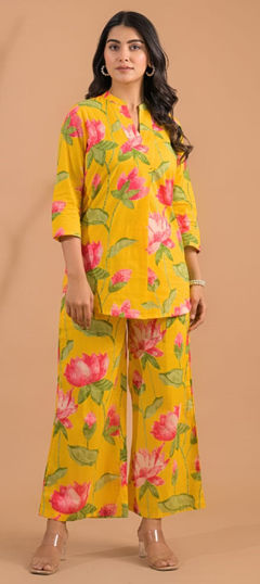 Yellow color Co-ords Set in Cotton fabric with Floral, Printed work