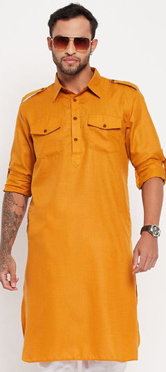 Yellow color Kurta in Blended Cotton fabric with Thread work