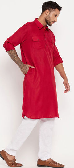 Red and Maroon color Kurta Pyjamas in Blended Cotton fabric with Thread work