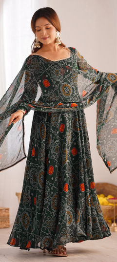 Green color Salwar Kameez in Chiffon fabric with Bandhej, Printed work