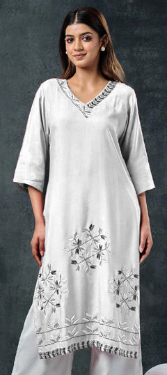 White and Off White color Kurti in Rayon fabric with Embroidered, Resham, Thread work