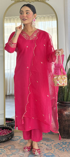 Pink and Majenta color Salwar Kameez in Viscose fabric with Embroidered, Thread work