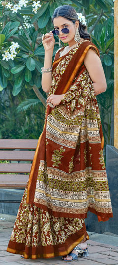 Beige and Brown color Saree in Cotton fabric with Printed work