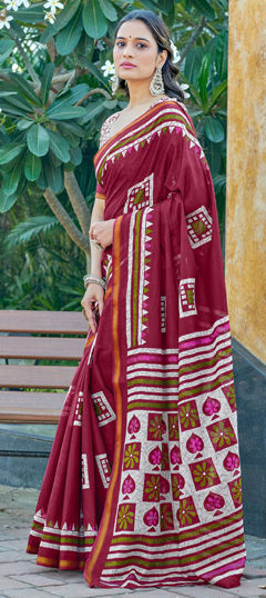 Red and Maroon color Saree in Cotton fabric with Printed work