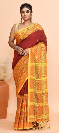 Red and Maroon color Saree in Cotton fabric with Printed work