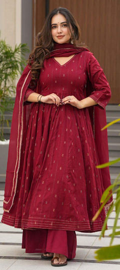 Red and Maroon color Salwar Kameez in Muslin fabric with Thread work