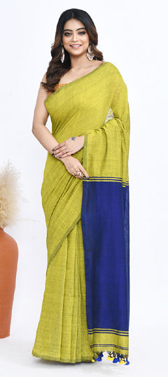 Green color Saree in Cotton fabric with Thread work