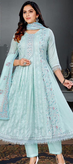 Green color Salwar Kameez in Cotton fabric with Floral, Printed work