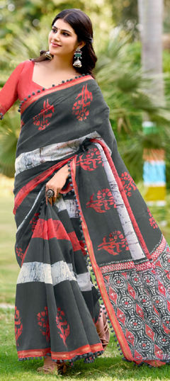 Black and Grey color Saree in Malmal fabric with Lace, Printed work