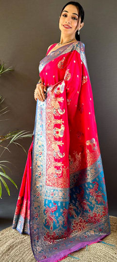 Pink and Majenta color Saree in Banarasi Silk fabric with Weaving, Zari work