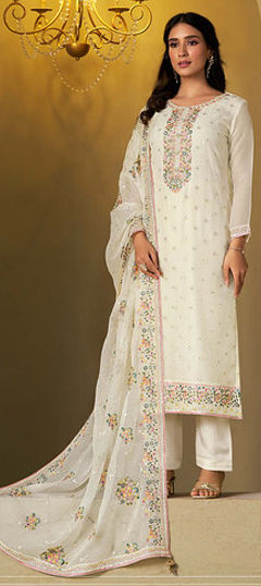 White and Off White color Salwar Kameez in Chiffon fabric with Embroidered, Swarovski, Thread work