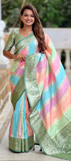 Green color Saree in Silk fabric with Weaving work