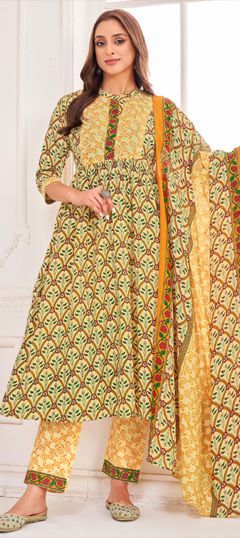 Yellow color Salwar Kameez in Cotton fabric with Printed work