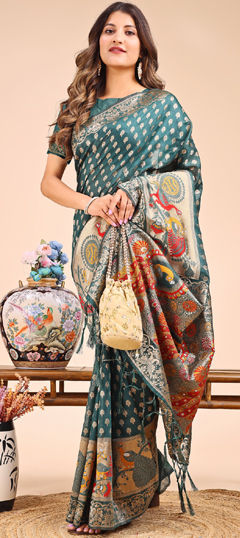 Green color Saree in Cotton fabric with Weaving work